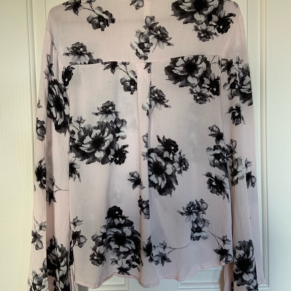 Shirt bundle - Picture 3 of 7